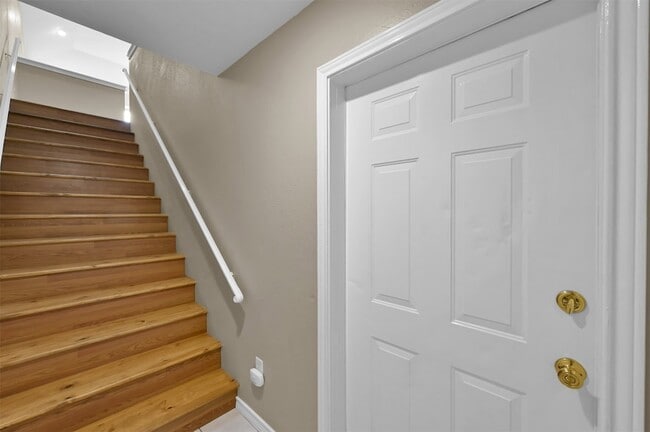 Photo - 1141 Lovett St