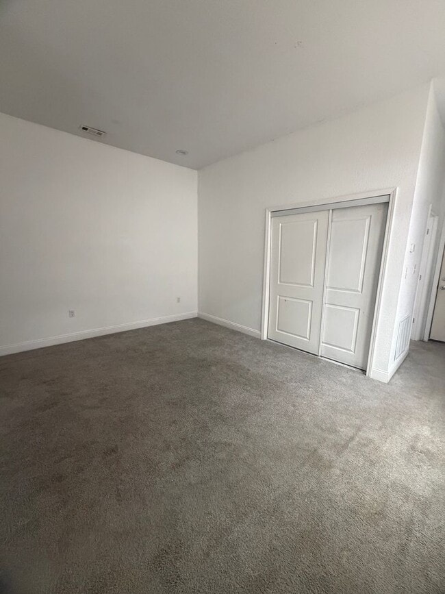 Photo - 2 Bedroom 1 Bath unit located in South End of Saint Joseph Mo