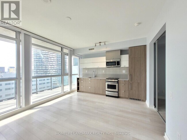 Photo - 290 Adelaide St W Unit 1301