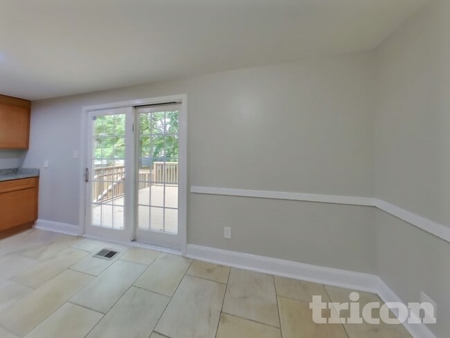 Photo - 9851 Branchleigh Rd