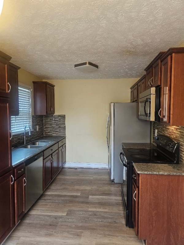 Photo - 1594 Menola Ct