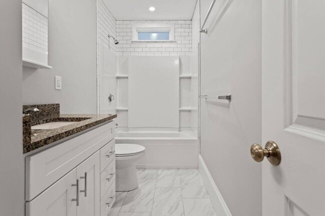 Photo - 16 Clifton St Unit 2