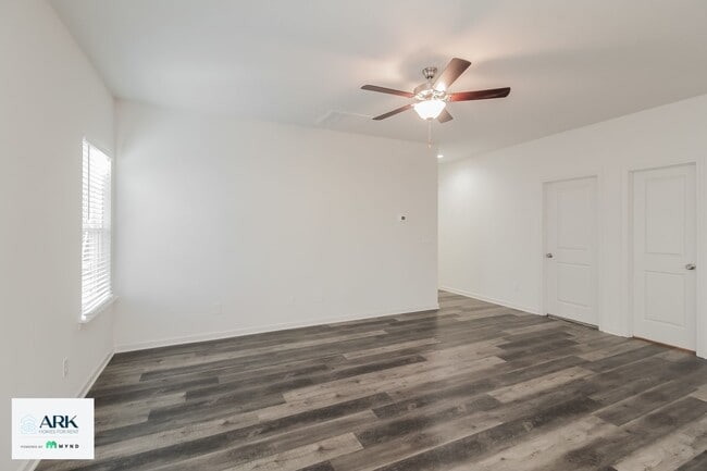 Photo - 103 W Louisiana Ave