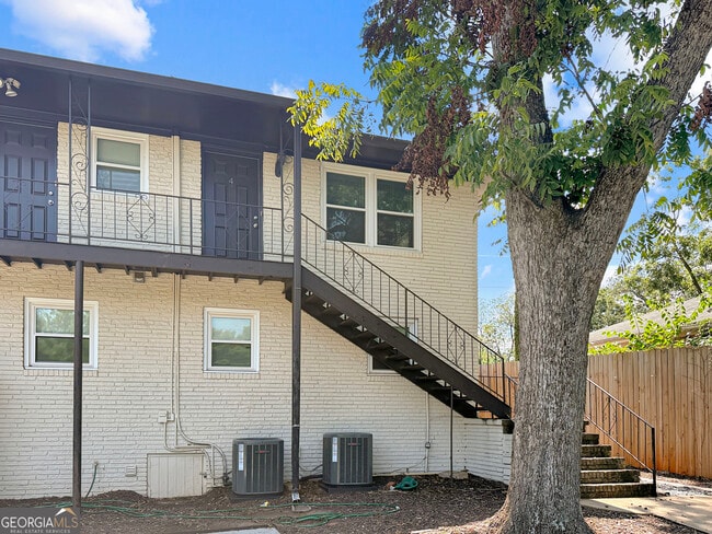 Photo - 514 Clover Dr Unit 4