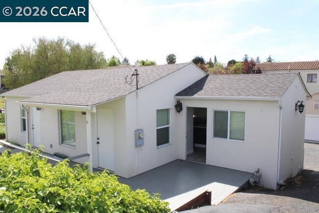 Building Photo - 2680 Appian Way