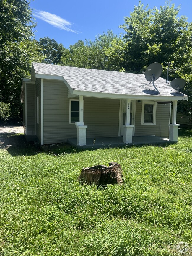 Building Photo - 109 Frisco St Rental