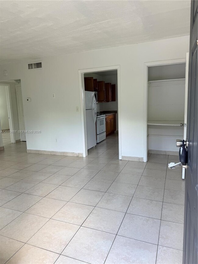Photo - 520 SW Krome Terrace Unidad 4
