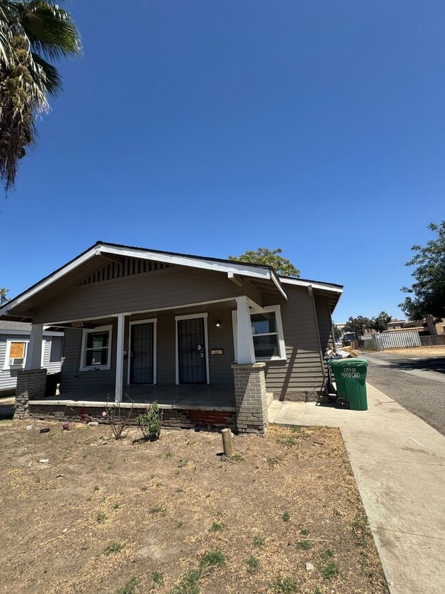 Building Photo - 4131 Unit 435#B