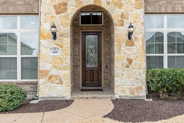 Photo - 410 Oxford Pl