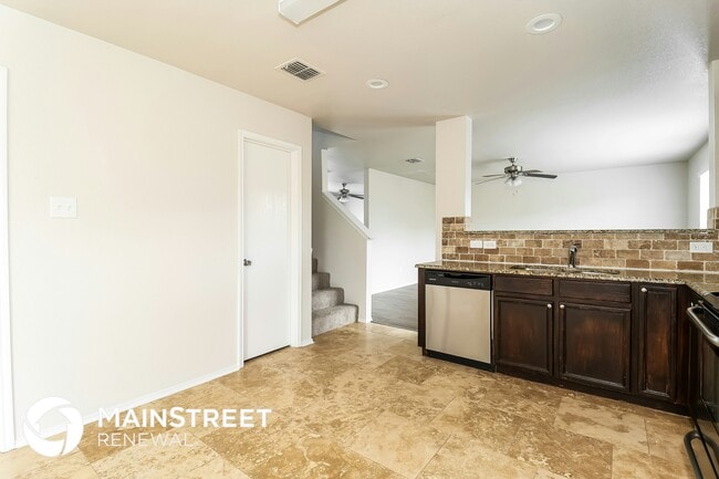 Photo - 1113 Switchgrass Ln