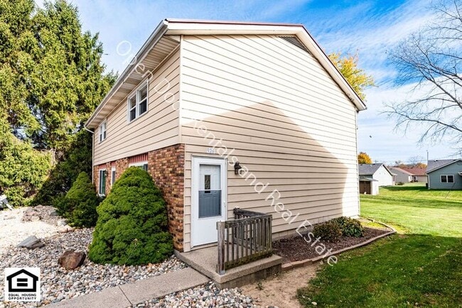 Photo - 926 East Ave