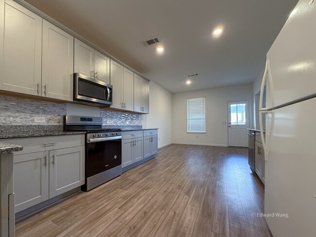 Building Photo - 1040 Greenshank Dr Rental