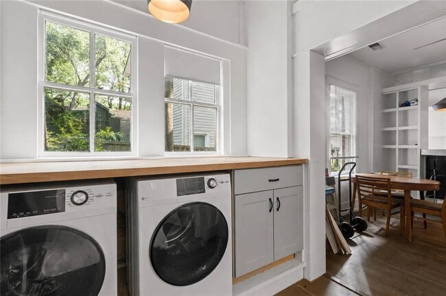 Photo - 1081 McMillan St NW