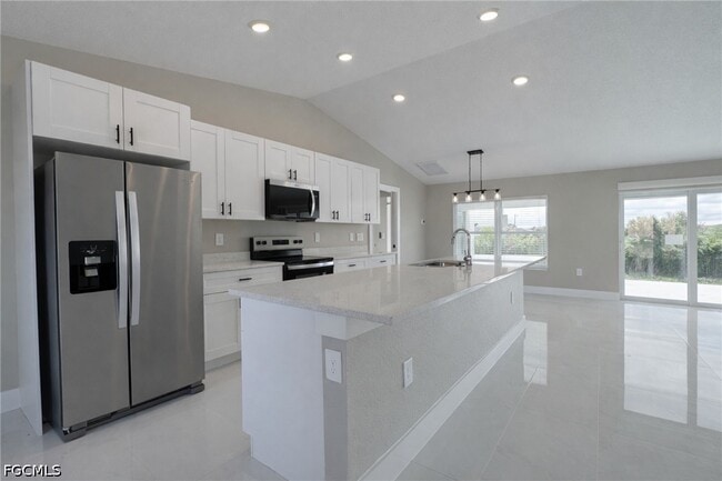 Photo - 111 NW 19th Pl