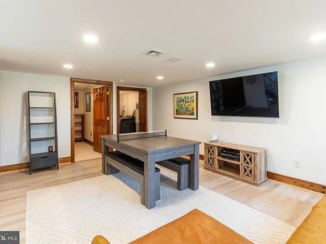 Photo - 1596 River Rd