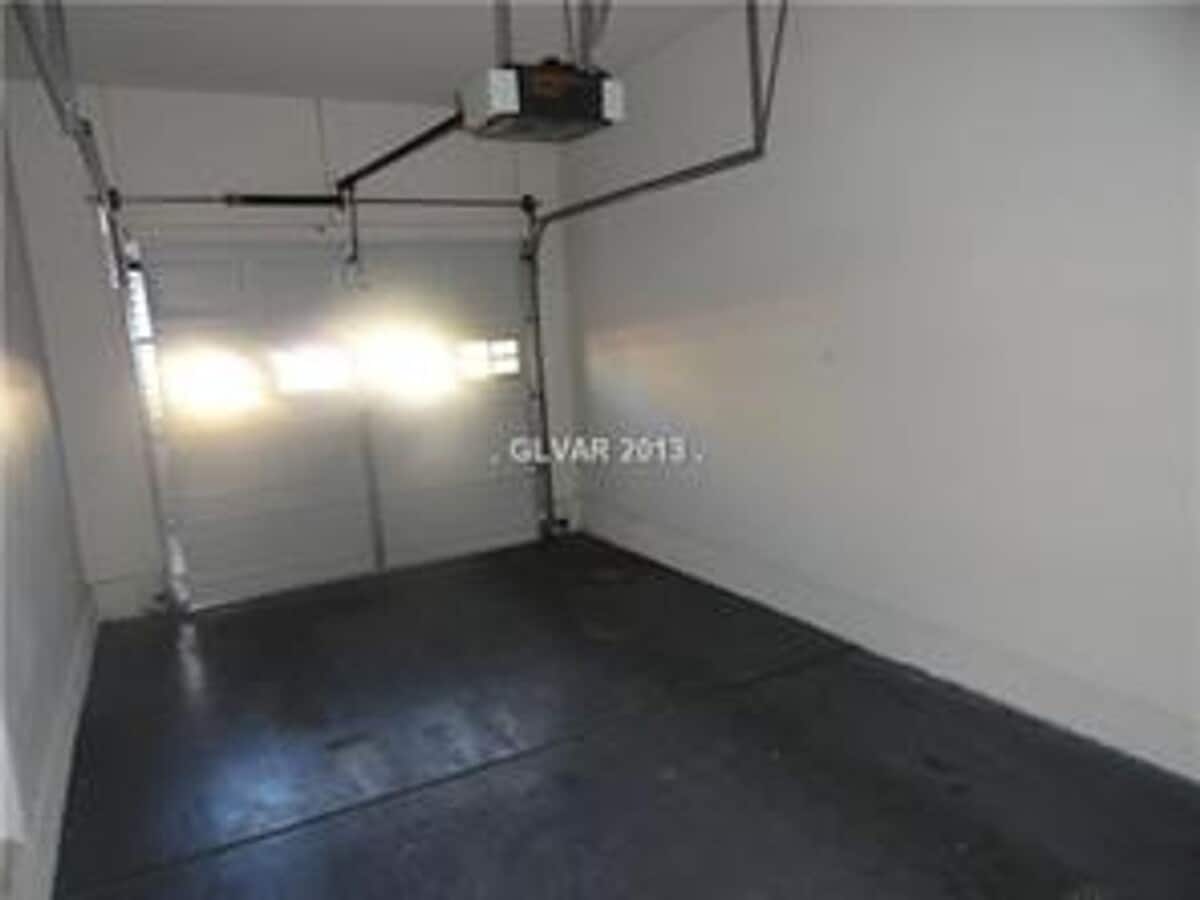 Photo - Gorgeous 2 Bdrm 2 bath Summerlin condo