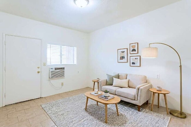 Photo - 2454 N Treat Ave Unit 2454
