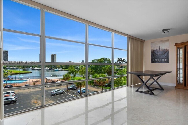 Photo - 2000 Atlantic Shores Blvd Unit 420