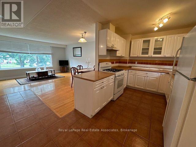 Photo - 13 Edwin Dr