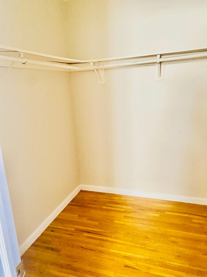 Photo - 28 Triton Ter