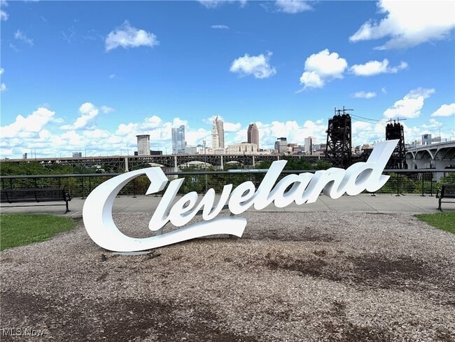 Photo - 1237 Washington Ave Unit 702