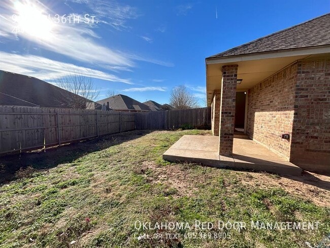 Photo - 900 SW 36th St