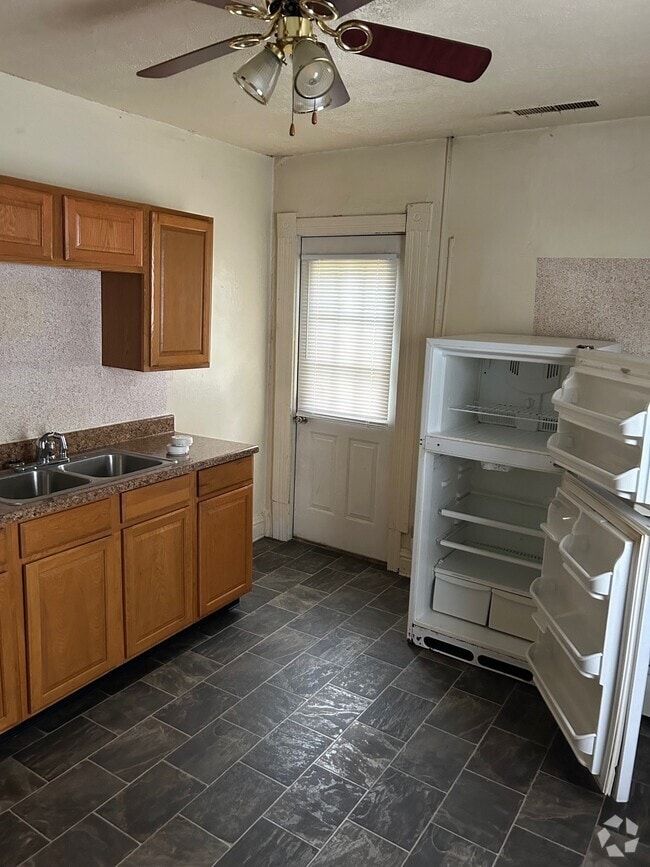 Building Photo - 1504 Mound St Unit 1504.5 Rental