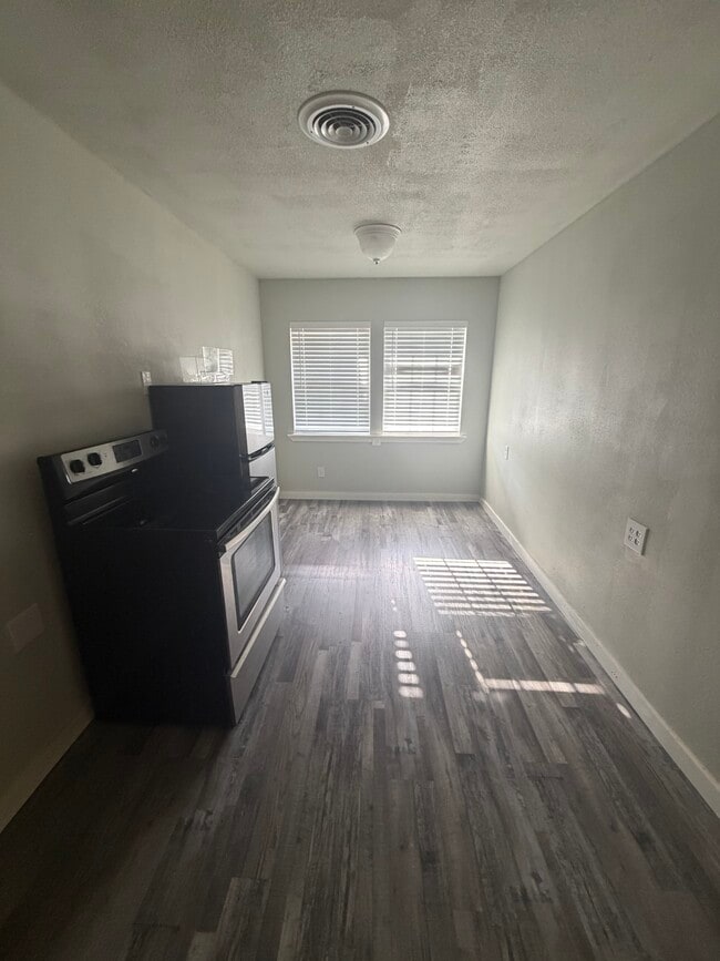 Photo - 3608 N Laird Ave