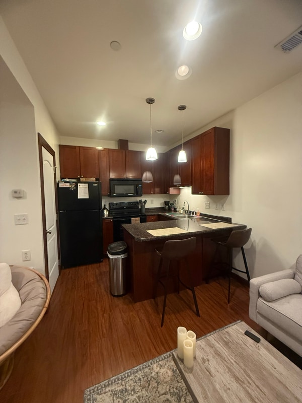 Building Photo - 400 Inglewood Blvd