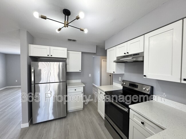 Photo - 3028 Clewiston St