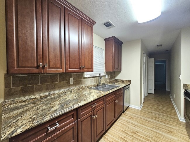 Photo - 206 Corley Cir