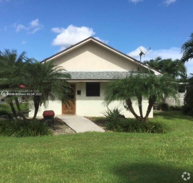 Building Photo - 26250 SW 217th Ave Rental