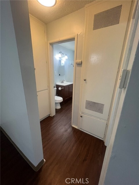 Photo - 221 N San Gabriel Ave Unidad F