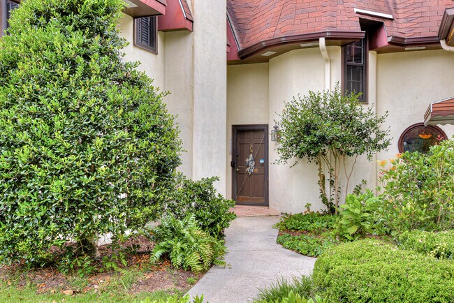 Photo - 324 Laurens St SW Unit B