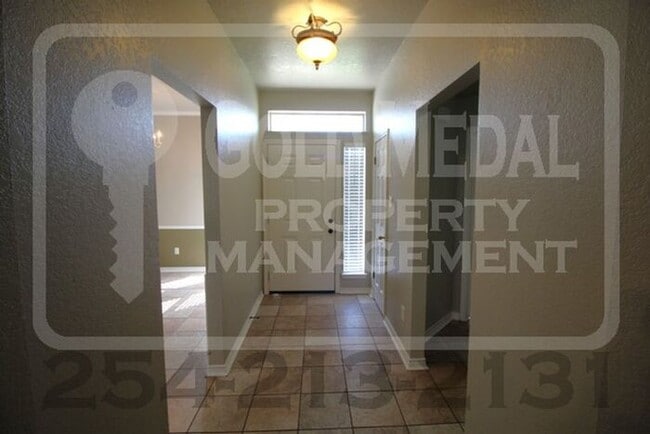 Photo - Lisa Lane Living – Simple, Smart & Ready for You!