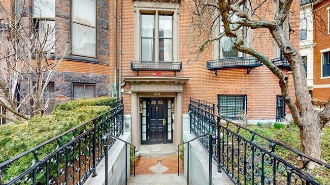 Photo - 404 Beacon St Unit 2