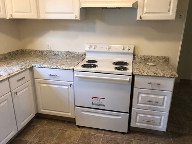 Photo - Newly remodeled  mobile home in 55 and ove...