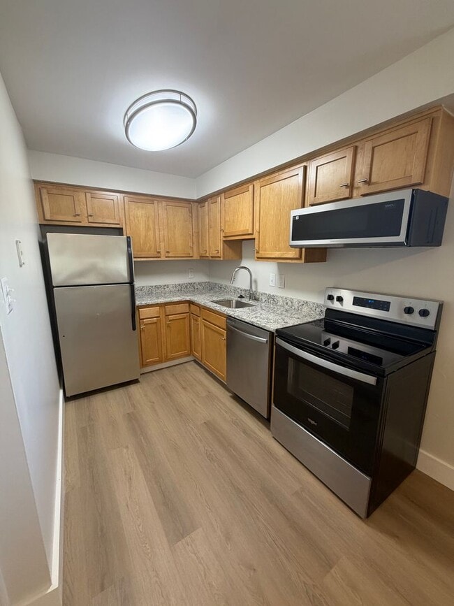 Photo - Livingstone Apartment Homes
