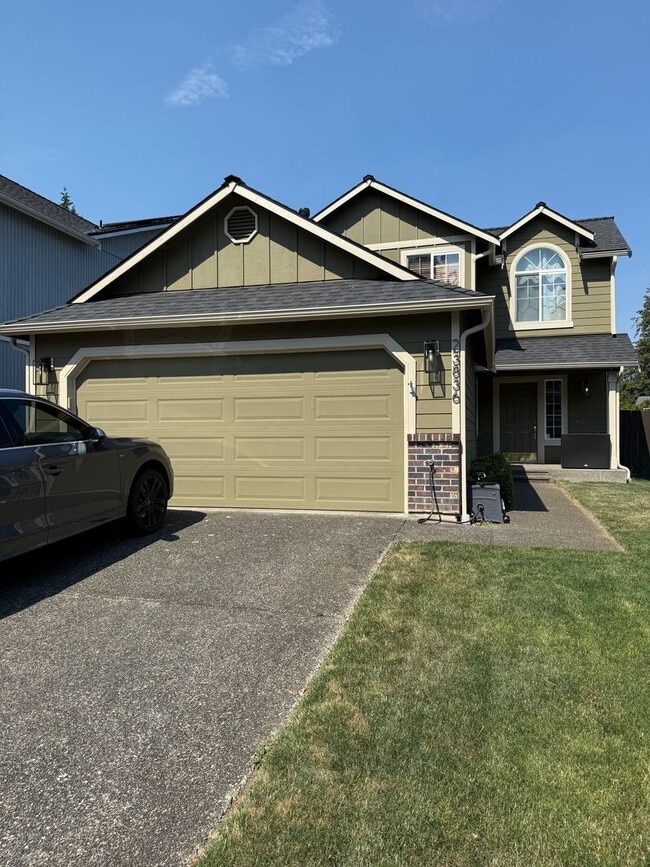 Building Photo - Located in the Heart of Maple Valley