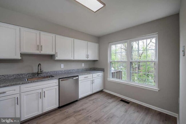 Photo - 7066 Solomon Seal Ct