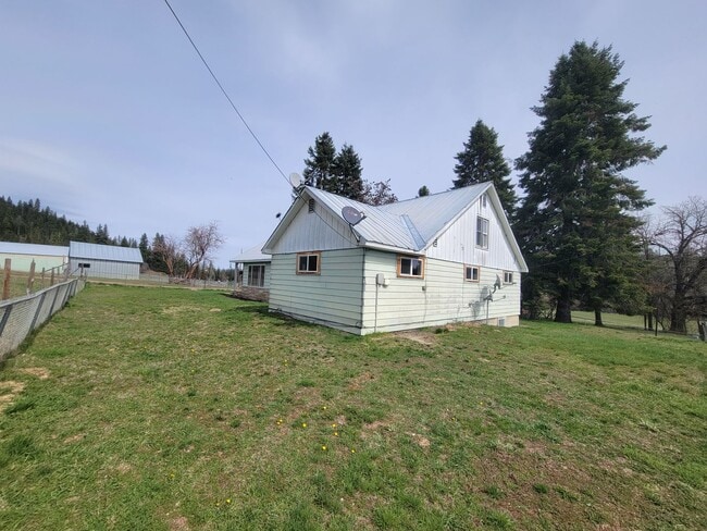 Photo - 5 Bedroom Home in Usk, WA