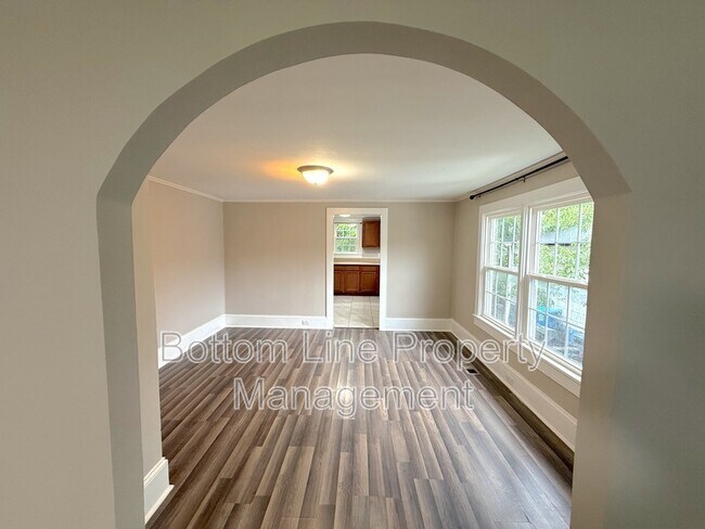 Photo - 1429 W Horah St