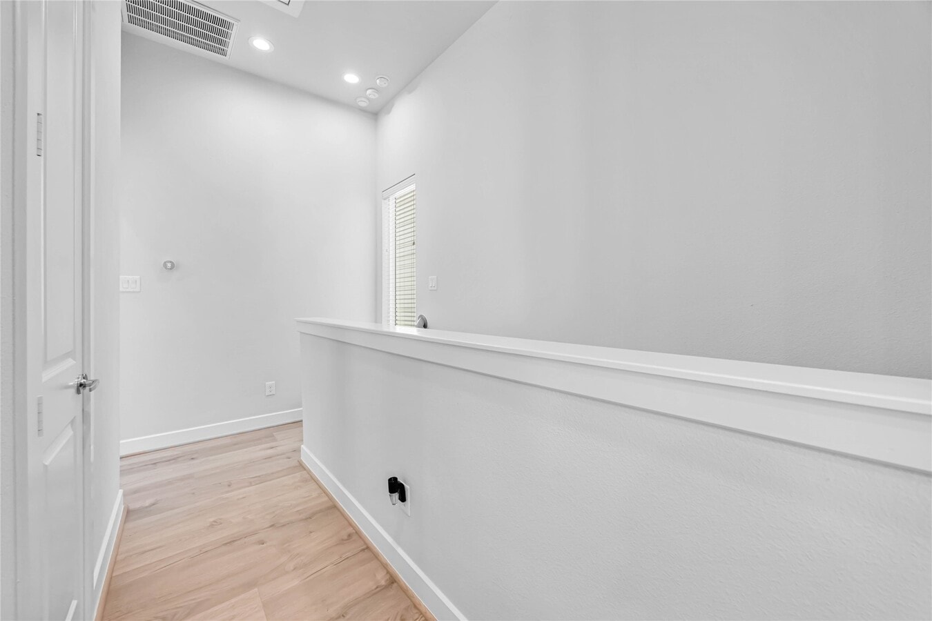 Photo - 108 Knightsbridge Park Ln