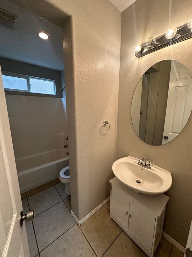 Photo - 1499 Mendocino Way