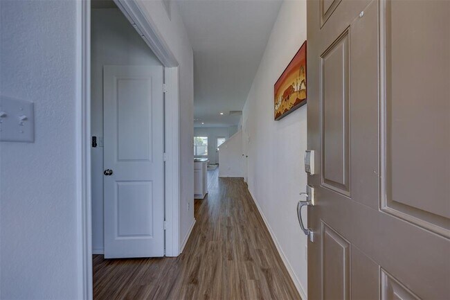 Photo - 432 Wolf Springs Rd