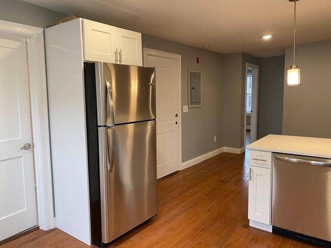 Photo - 35 Chelsea St Unit 3