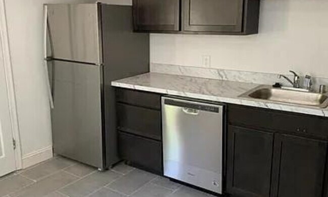 Photo - 5107 Midwood Ave