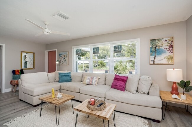 Photo - Monthly FUN Furnished Bradenton, FL Rental VACA or Short term