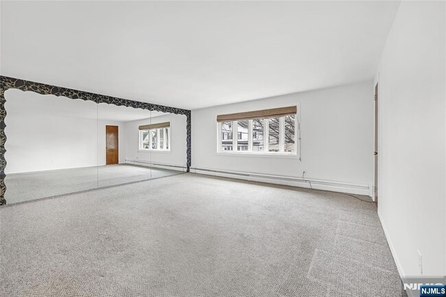 Building Photo - 38 Washington Ave