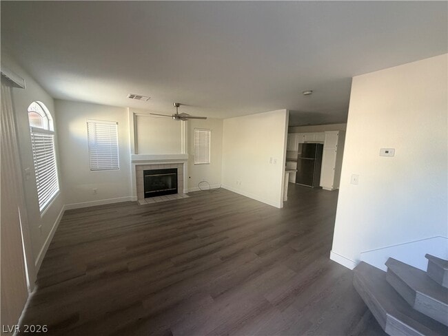 5402 Snake Ln